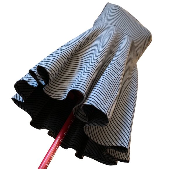 Little stripped Gray & Black sundress sleeveless with scoop neckline - medium - Picture 4 of 7